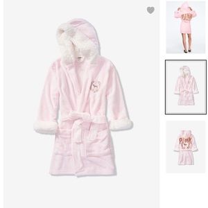 PINK Victoria's Secret Intimates & Sleepwear - • Vs Pink | Sherpa Lined Robe • PINK Victoria's Secret Intimates & Sleepwear - • Vs Pink | Sherpa Lined Robe •